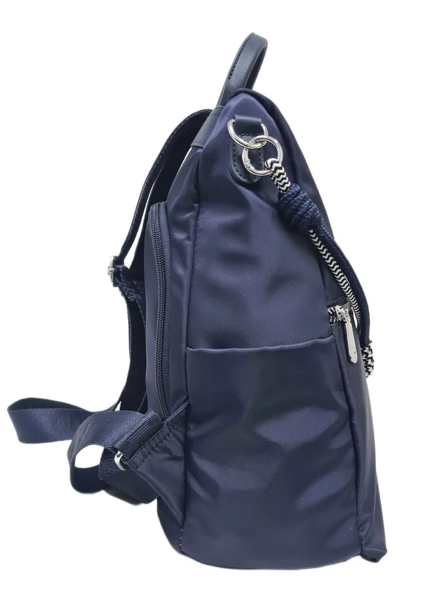 COVERI COLLECTION Zaino Donna casual in Nylon Impermeabile, Convertibile in Borsa a Tracolla, con Sistema Antifurto, Apertura sul retro, Dimensioni 30x13x34 cm Art.5187-1 (BLU)