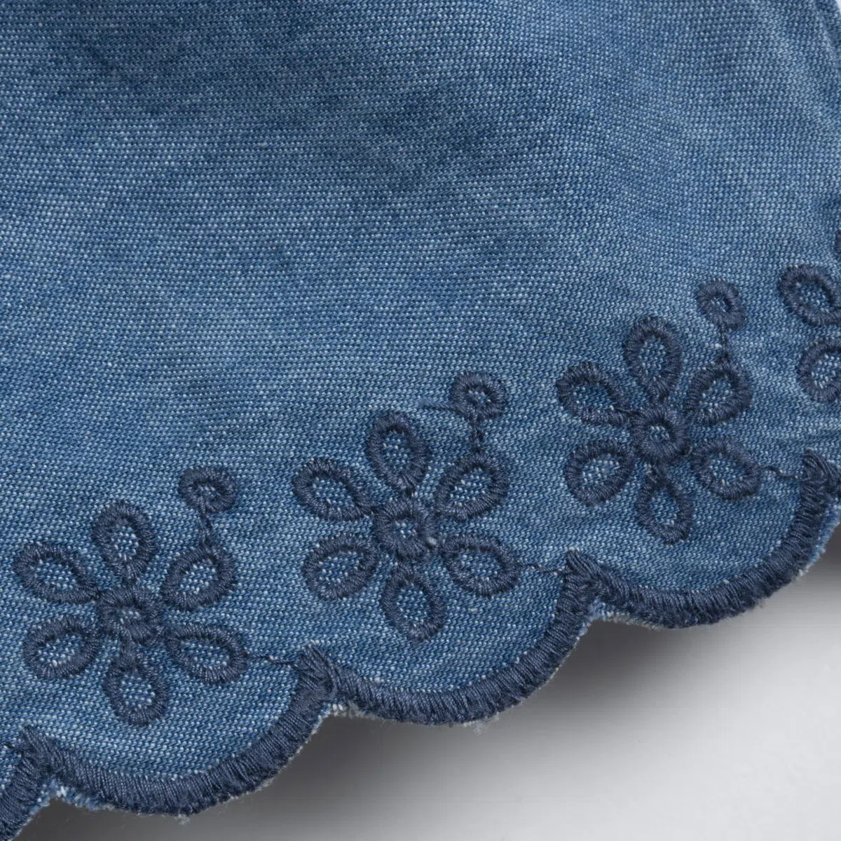 Chicco, Pantaloncini in Jeans per neonata