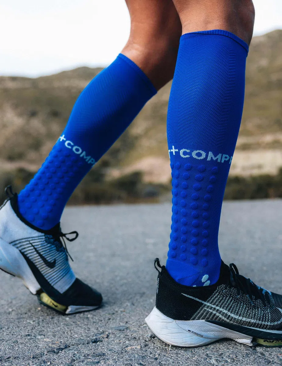 COMPRESSPORT Full Socks Run Calze di compressione unisex - Supporto muscolare - Running e triathlon per allenamento e competizione - Ultra leggero