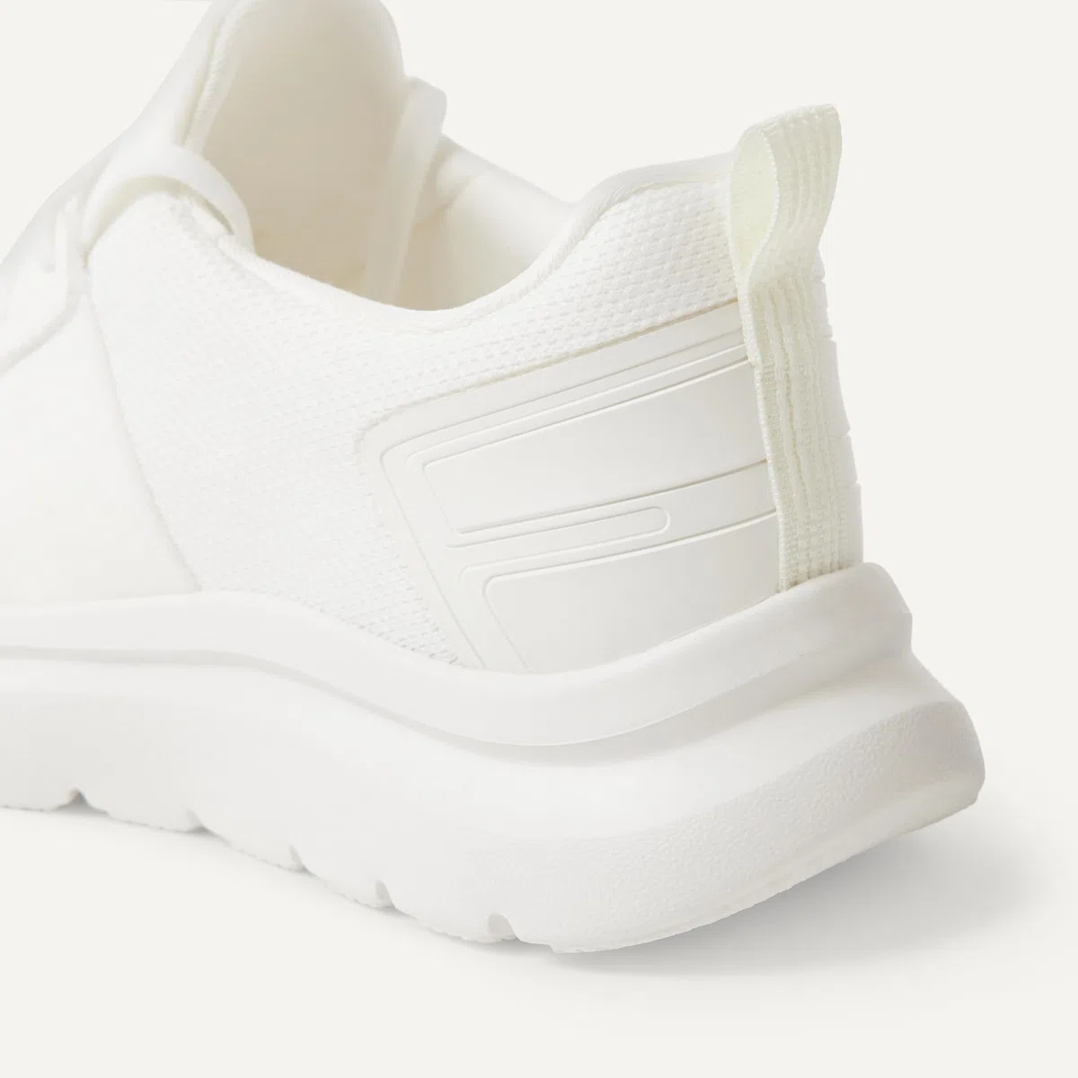 Amazon Essentials Donna Sneakers Cross Trainer Leggere in Maglia