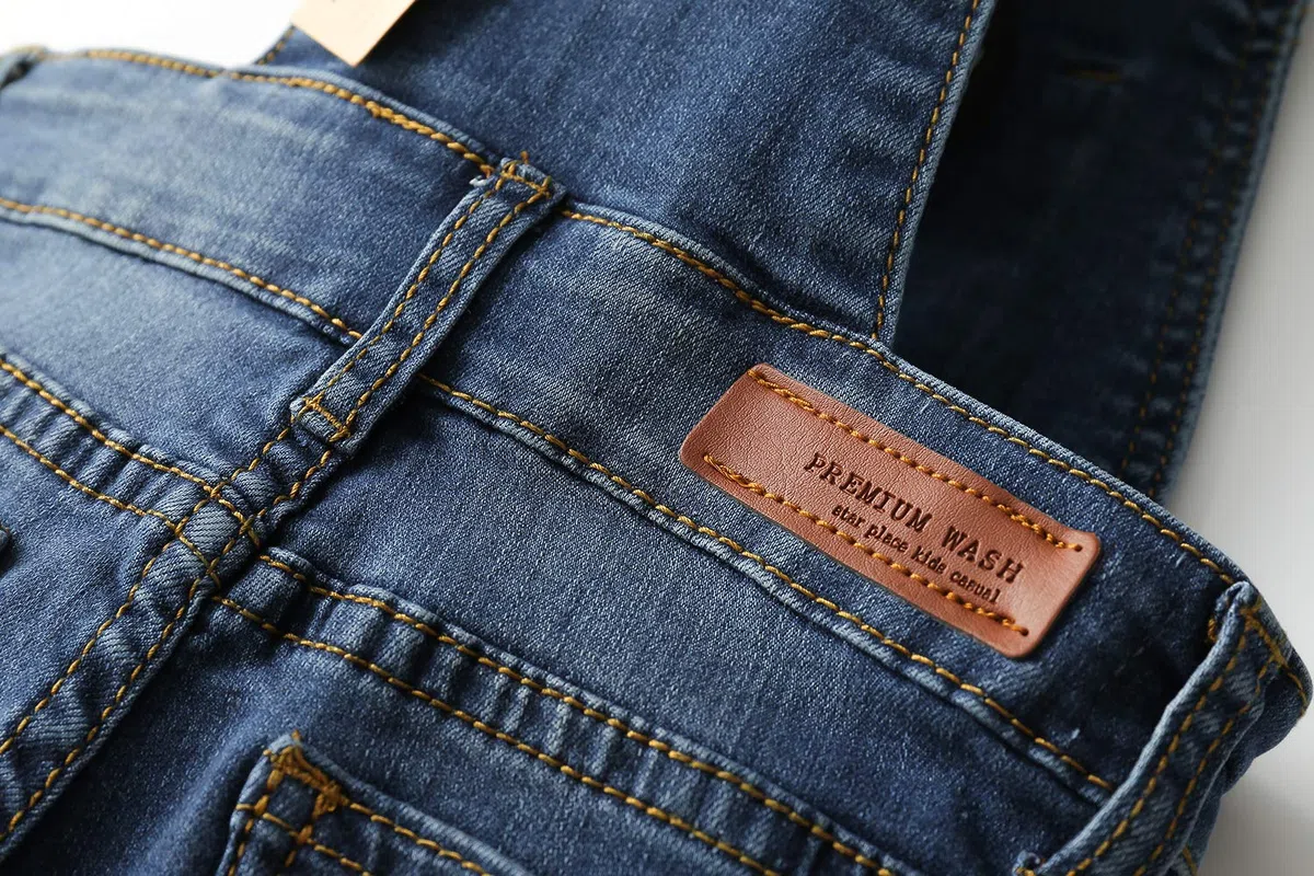KIDSCOOL SPACE Salopette di Jeans da Bambina,Pantaloni Slim Carini in Denim Srappato da Bambino