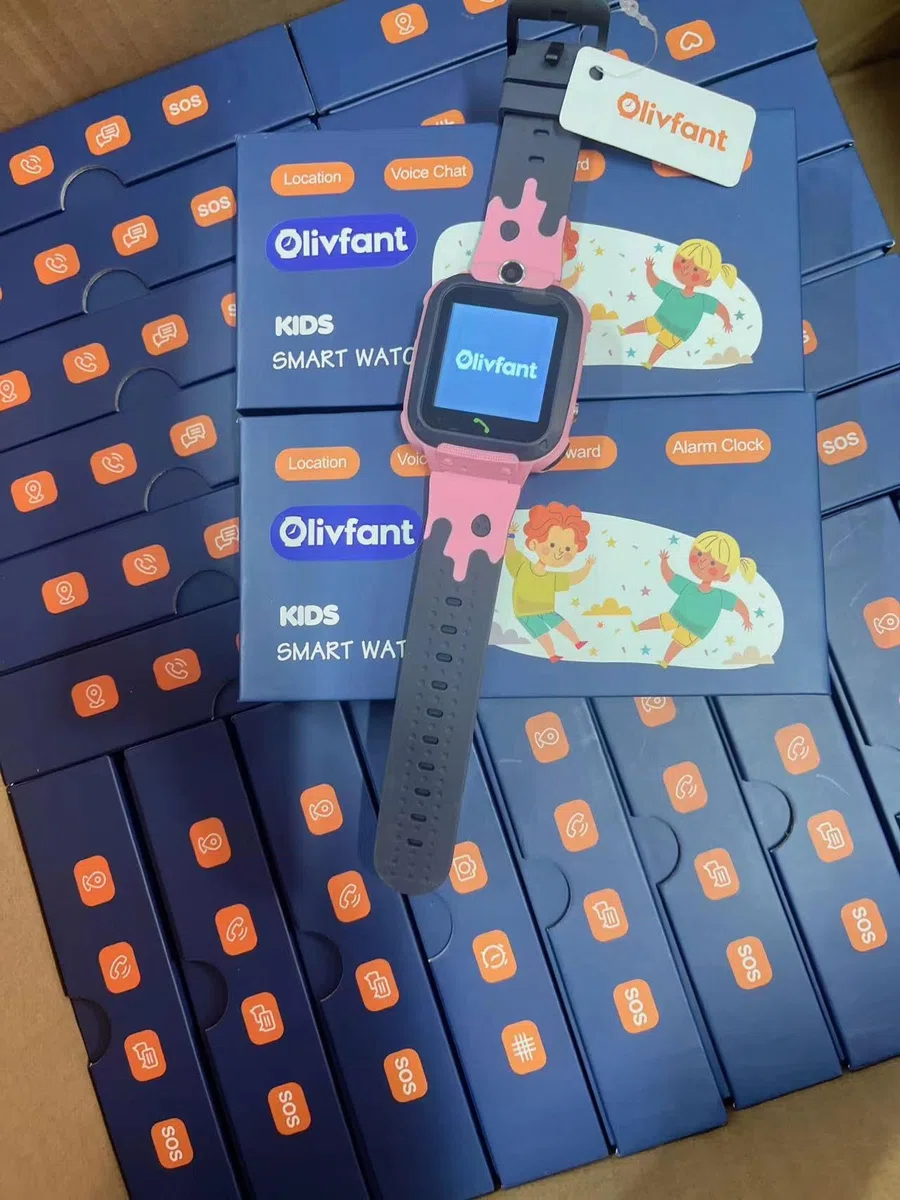 Smartwatch per Bambini con Chiamata, SOS, Calcolatrice, Giochi, Sveglia, Fotocamera, IP67 impermeabile, Modalità Silenziosa Regalo Adatto per Ragazze e Ragazzi Blu