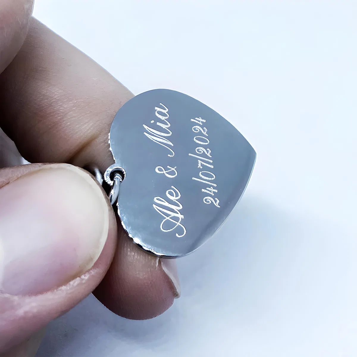 Collana Cuore con Foto Incisa | Ciondolo Acciaio Personalizzato con Fotoincisione | Catenina e Medaglia | Regalo personalizzato San Valentino