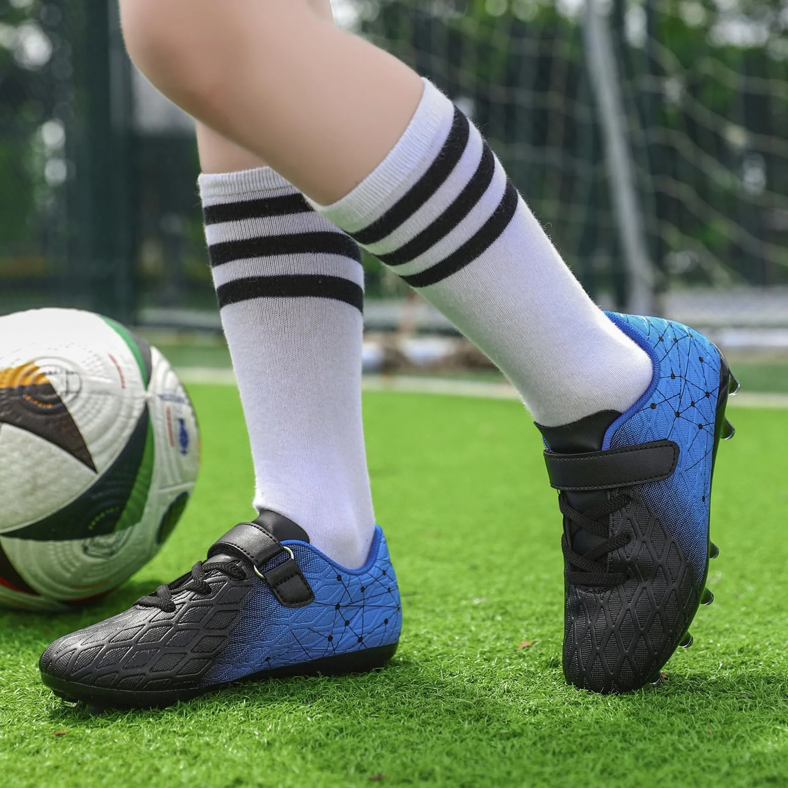 DimaiGlobal Scarpe da Calcio Bambini Ragazzi con Tacchetti Bassi Professionali Scarpe da Calcetto Futsal e Allenamento per Interno/Esterno - Antiscivolo Junior