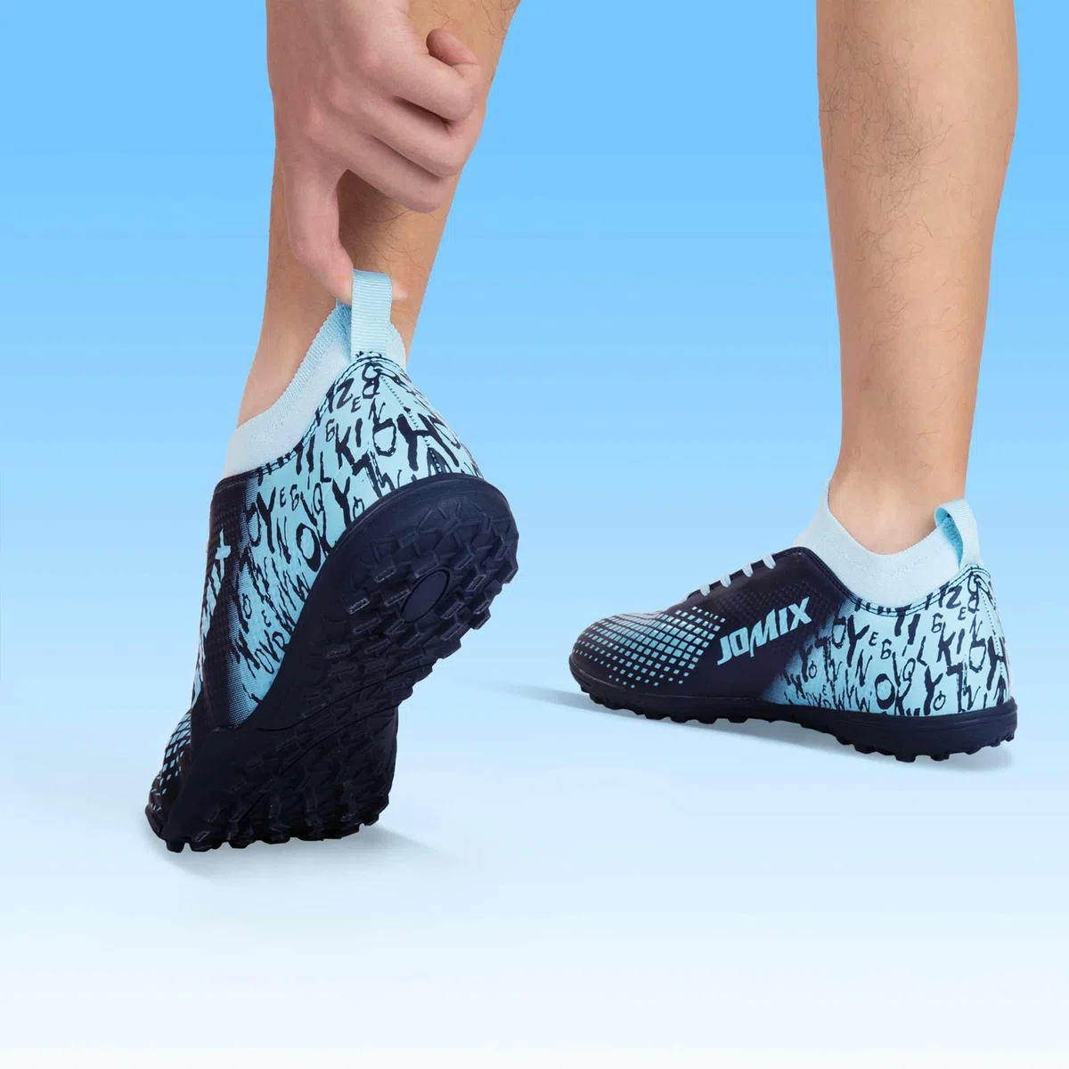 JOMIX Scarpe da Calcetto Calcio Unisex Bambini Ragazzi Adolescenti – Multitacchetti TF per Campi Sintetici ed Erba Artificiale – Leggere Resistenti Antiscivolo WOS250436 (Blu, 35)