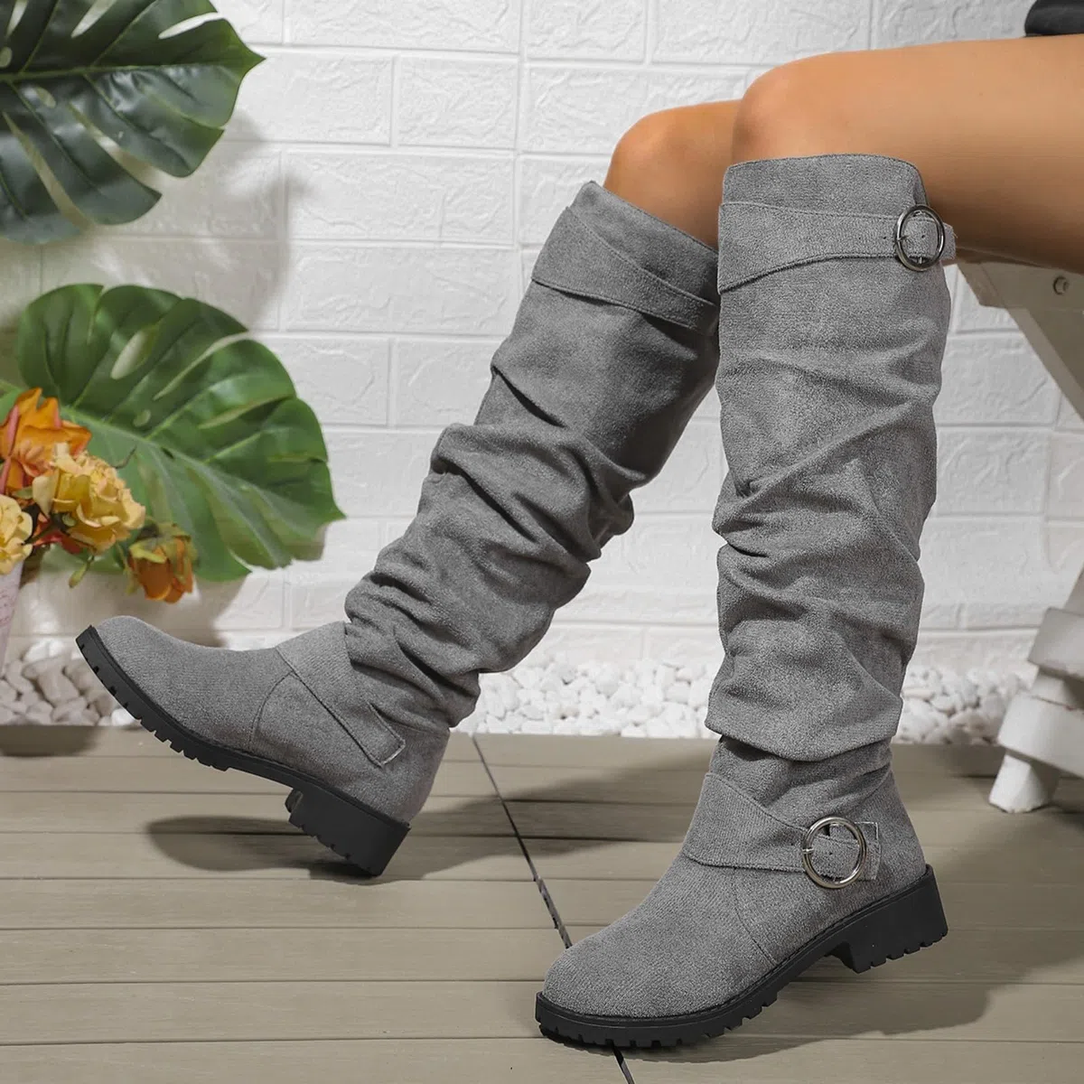 Stivali da cowboy da donna alti in pelle scamosciata, con tacco alto al ginocchio, con plateau, con fibbia, stile retrò, con tacco a blocco, suola profilata