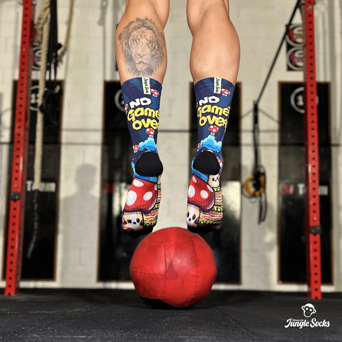 Jungle Socks Confezione da 3 divertenti calze sportive per Crossfit, Palestra, Ciclismo, Corsa, Padel, Sollevamento Pesi, Trekking. Comodo, resistente e senza cuciture. Progettato in Europa.
