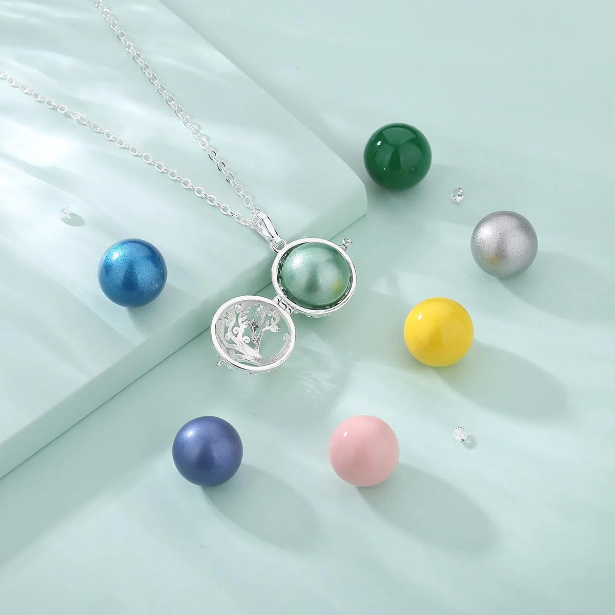 CELESTIA Collana Chiama Angeli Gravidanza per Donna Incinta- Medaglione Albero Della Vita Placcato Argento, Regalo per la Futura Mamma, Due Catene 76 e 114 Cm Lunga