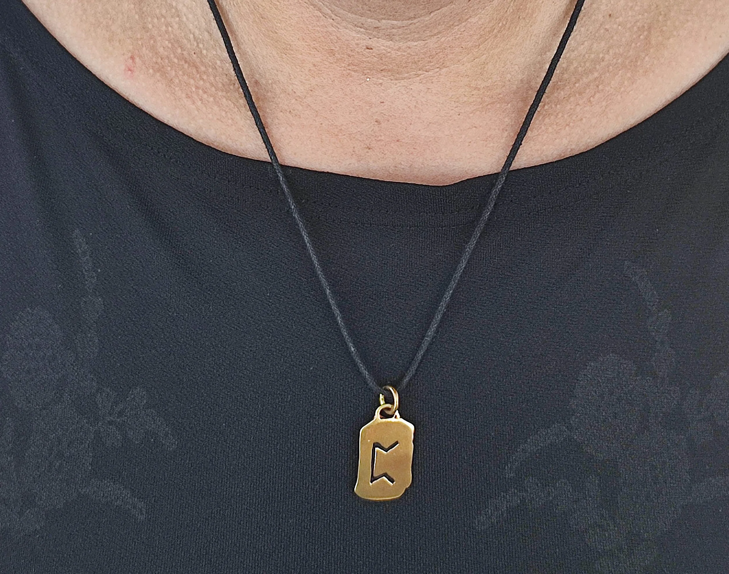 Kiss of Leather Ciondolo rune Perthro in bronzo n. 100, Bronzo