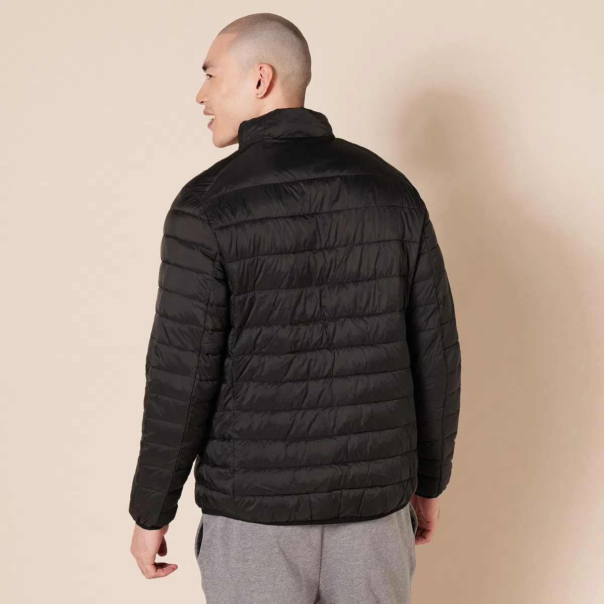 Amazon Essentials Piumino Leggero Impermeabile Pieghevole (Disponibile in Taglie Extra Forti) Uomo