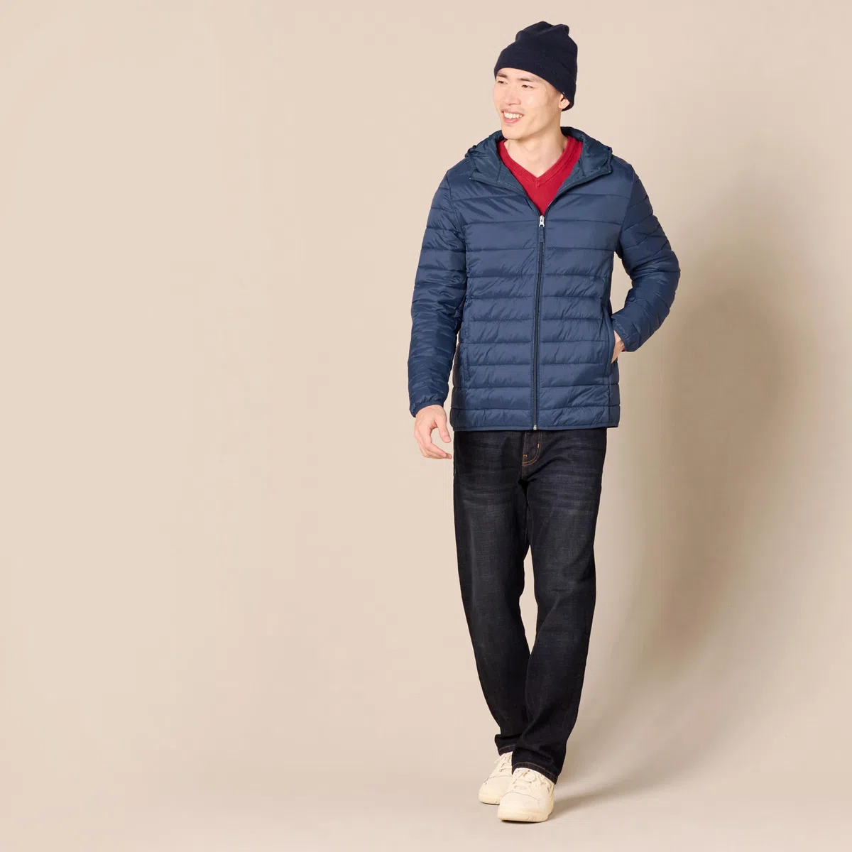 Amazon Essentials Uomo Piumino Leggero con Cappuccio Impermeabile e Ripiegabile