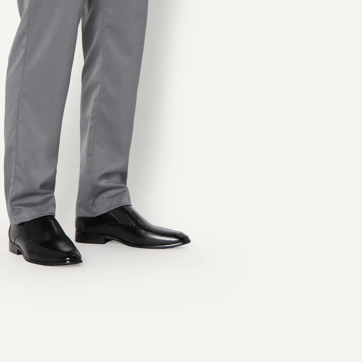 Amazon Essentials Mocassini Slip-on con Tomaia Elasticizzata e Cucitura Frontale Uomo
