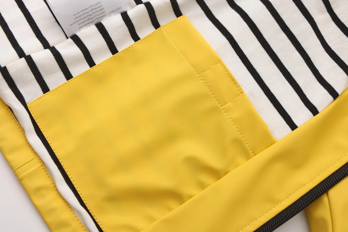 Cerato impermeabile bambino con cappuccio, giacca antipioggia interna a righe in cotone di alta qualità, cerniera idrorepellente, strisce riflettenti per la sicurezza, materiale con minimo