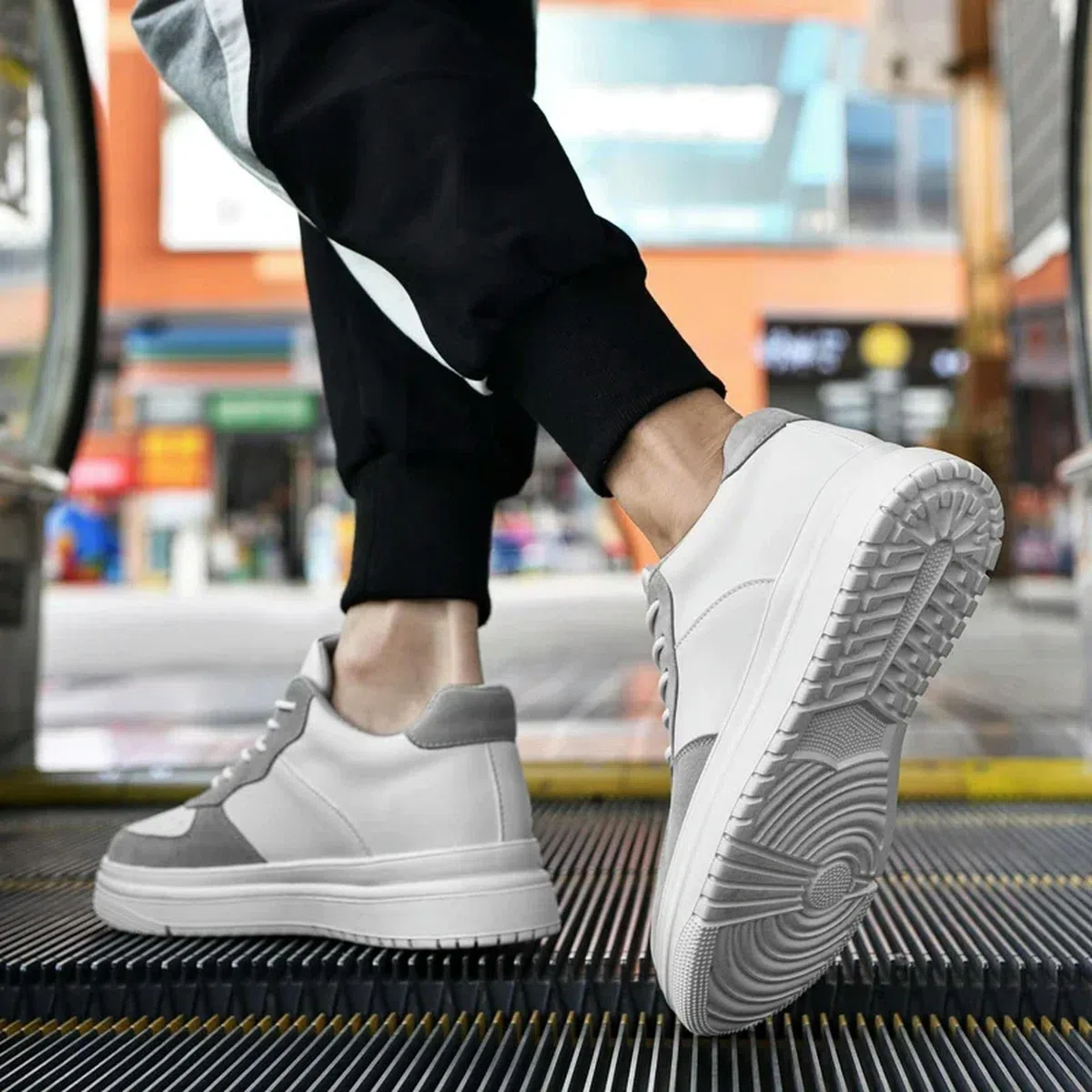Scarpe Sportive Sneaker Man Elevator Scarpe Altezza Aumentare Shole 8 Cm Scarpe più Alte Bianche Uomini Leisure Comode Sport Traspiranti