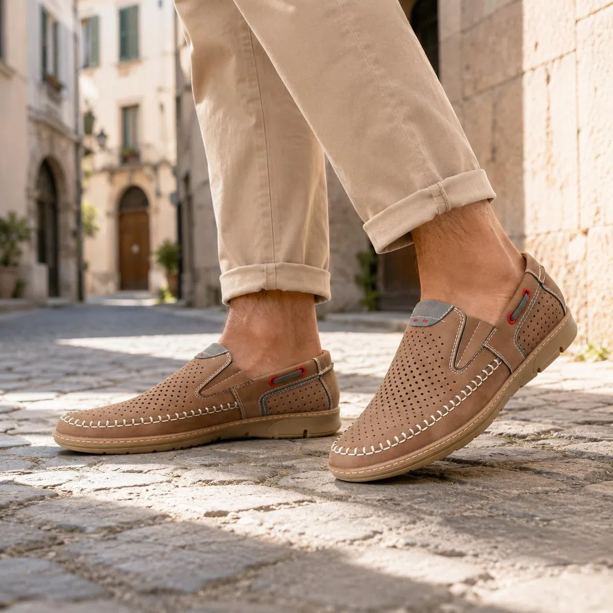 Mocassini Uomo Estivi Senza Lacci Scarpe Slip On Traspiranti Forate Scarpe Casual Comode per L'Estate MMS250044IT