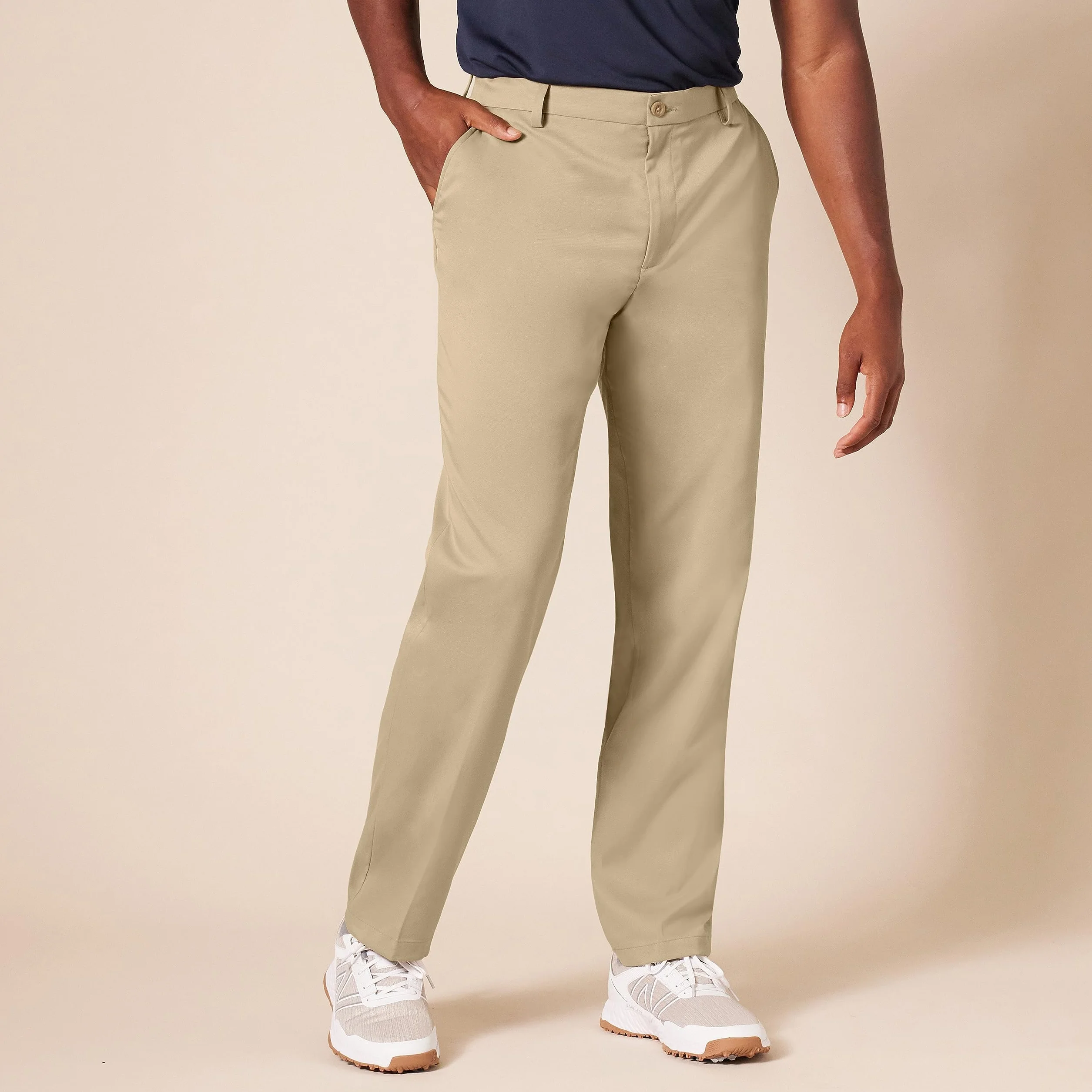 Amazon Essentials Pantaloni da Golf Elasticizzati Vestibilità Dritta da Indossare Tutto il Giorno Uomo
