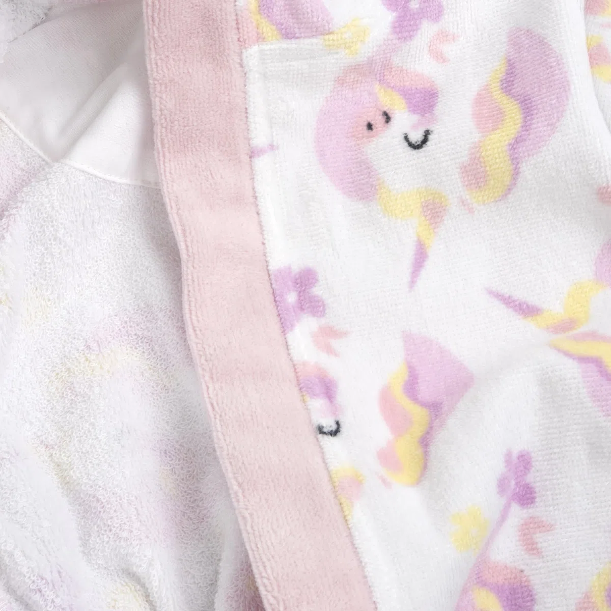 Chicco, Accappatoio Bambino e Bambina in Morbida Spugna di Cotone, Ideale per Casa o Piscina, Designed in Italy