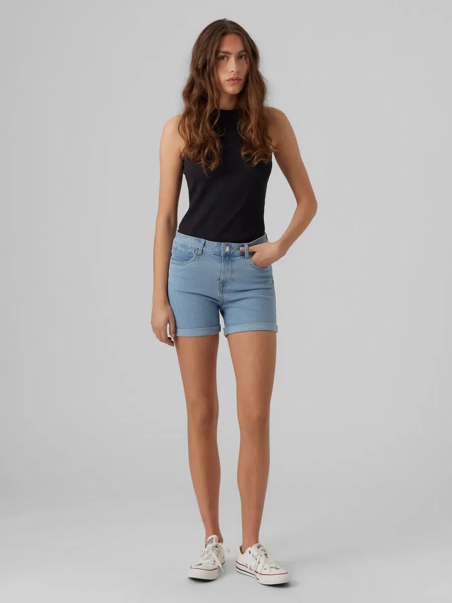 VERO MODA Shorts Denim con Orlo Arrotolato e Tasche