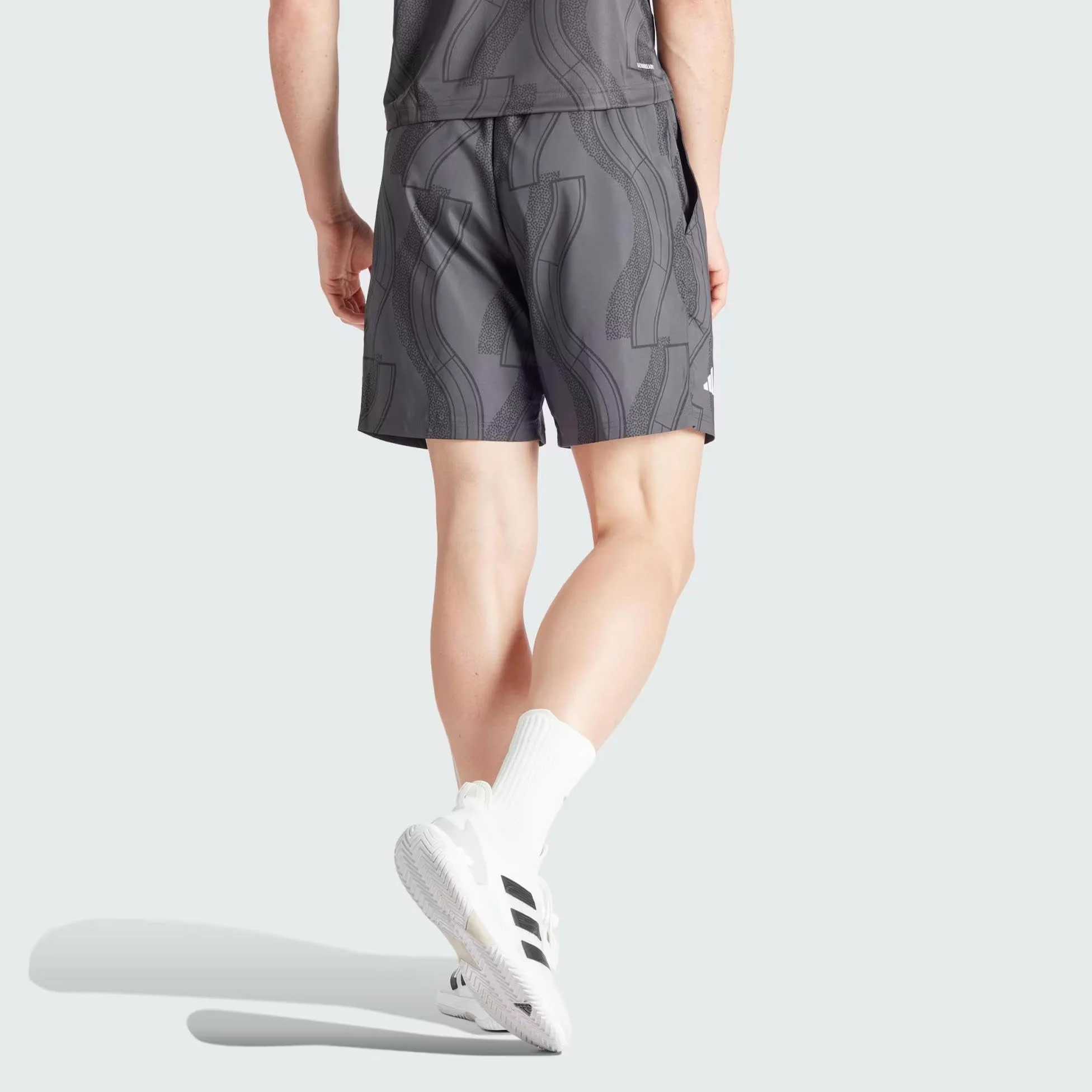 Adidas - Club Tennis Graphic Shorts, Pantaloncini (1/4) Uomo