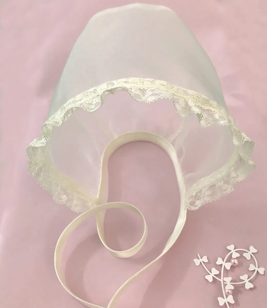 Generico Tulle E Meraviglie Cuffietta da Battesimo in Organza Disponibile in Avorio o Bianco