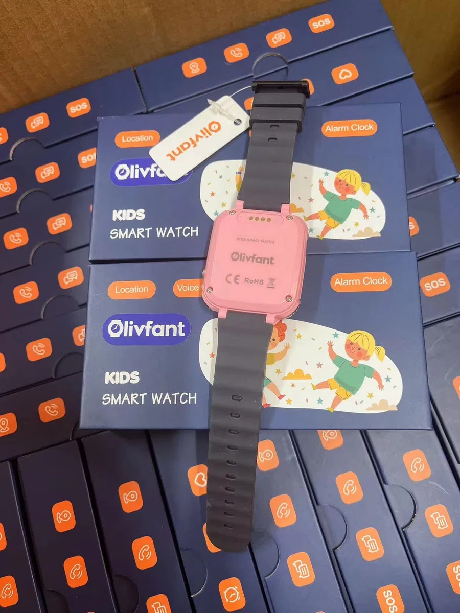 Smartwatch per Bambini con Chiamata, SOS, Calcolatrice, Giochi, Sveglia, Fotocamera, IP67 impermeabile, Modalità Silenziosa Regalo Adatto per Ragazze e Ragazzi Blu