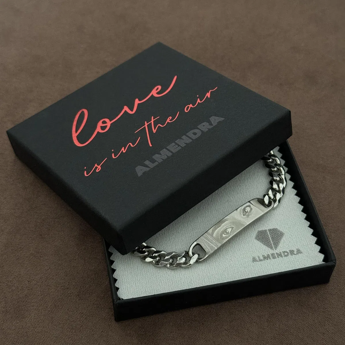 ALMENDRA Bracciale con foto occhi fidanzati con fotografia personalizzata da uomo incisa braccialetto incisione nome frase inciso scritta regalo