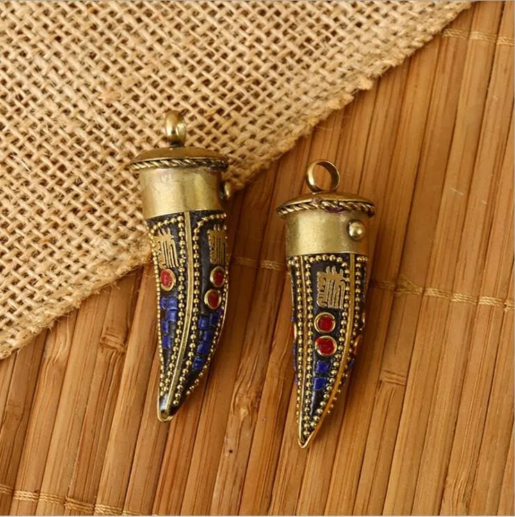 Modello Etnico Boho Rame Nepal Corno Ciondolo con ciondoli for Ciondolo retrò Europeo Fai da Te Collane Lunghe Gioielli da Uomo e da Donna (Color : Color 12)