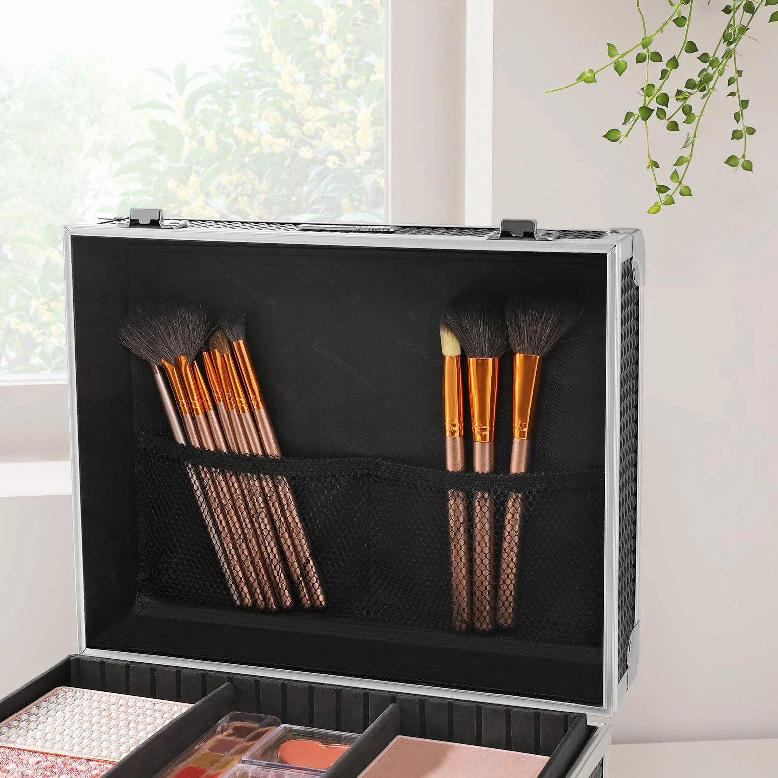 SONGMICS Valigetta per Cosmetici, Beauty Case Professionale, Cofanetto da Viaggio Porta Trucchi per Parrucchieri e Truccatori, con Vassoio Rimovibile e Serrature, Nero JBC328B01