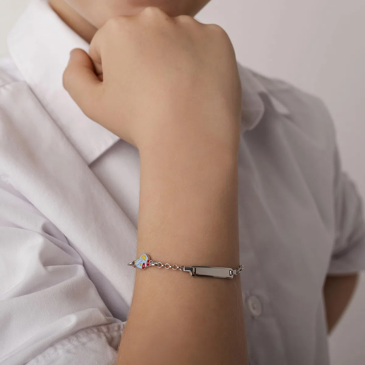 Sakrami Bracciale Argento 925 Bimbo Macchinina Smaltata Kids Collection + Confezione Regalo Personalizzata - Braccialetto per Nascita Comunione o Battesimo