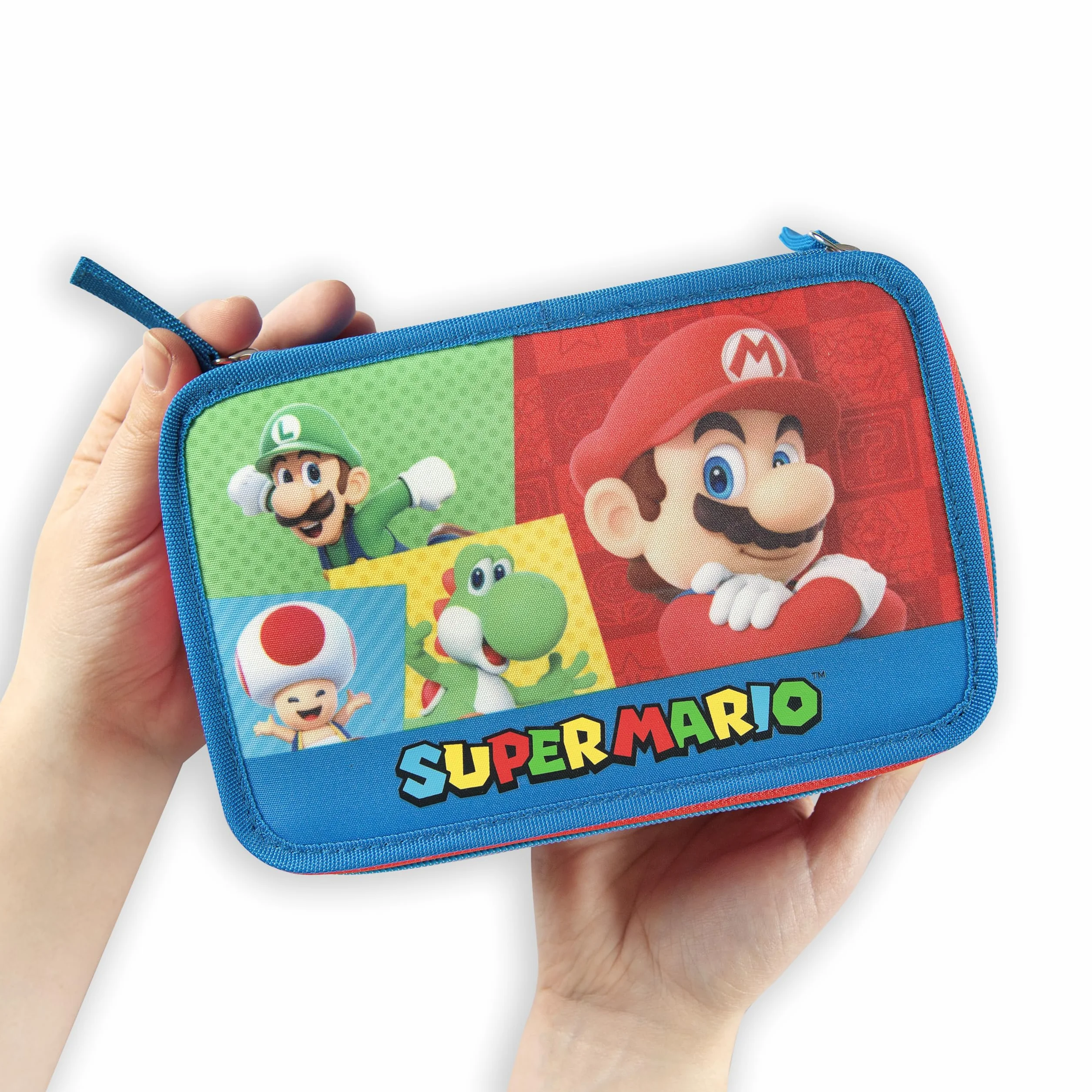 SUPER MARIO - Astuccio Scuola Ufficiale Super Mario, Astuccio 3 Scomparti Bambino e Bambina con Set Cancelleria, Penna Cancellabile Blu e Pratica Chiusura a Zip, 20x13Hx7 cm