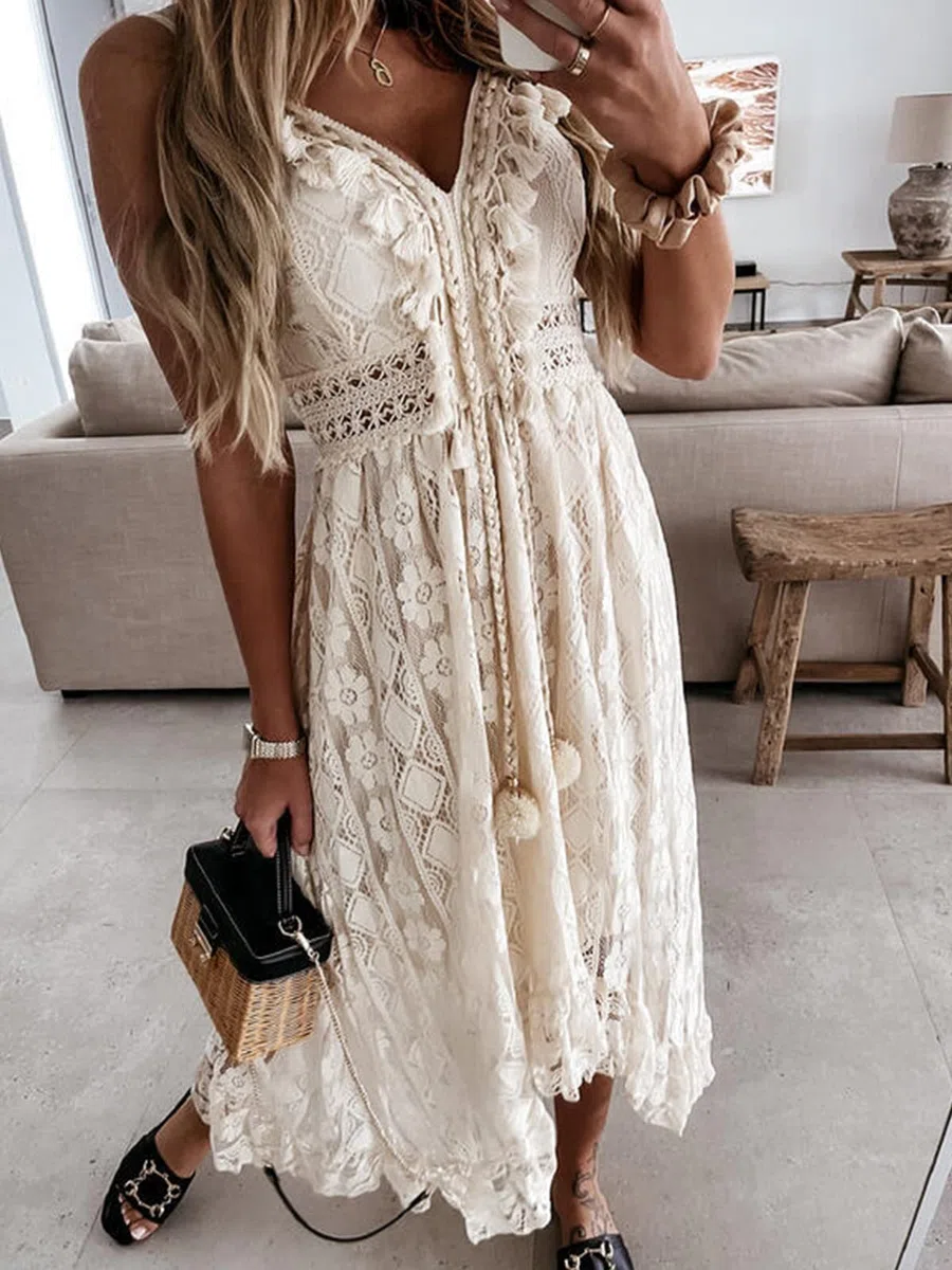 CUPSHE Abito estivo da donna Boho maxi con lacci e nappe con scollo a V svasato con volant Abiti da spiaggia bianchi