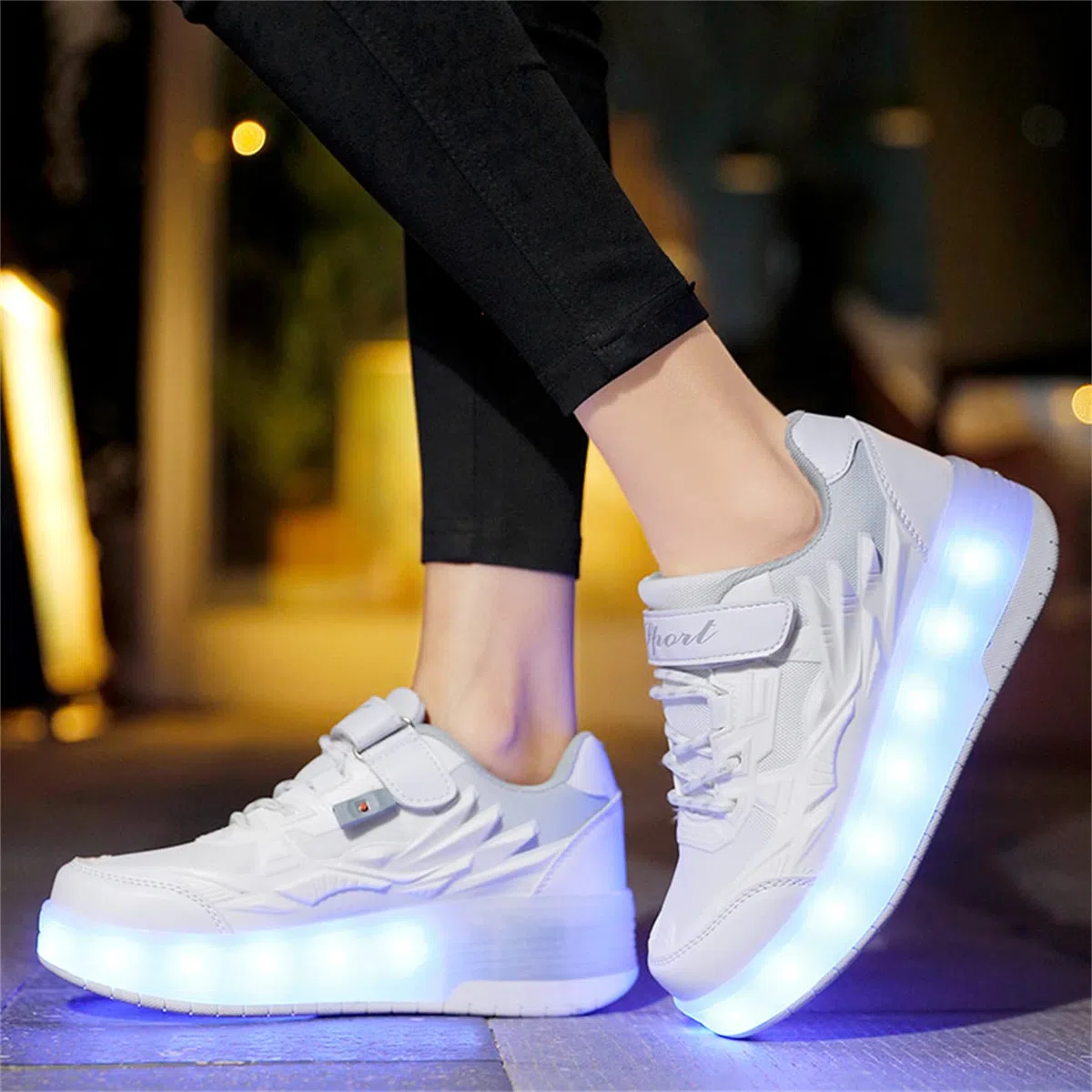 Scarpe con rotelle da Bambina Scarpe con luci Ragazza Scarpe da LED Ruota Skateboard Sneaker Sportive con Rotelle Multisports Skateboard Sneaker con Ruote per Bambini epifania natale compleanno regalo