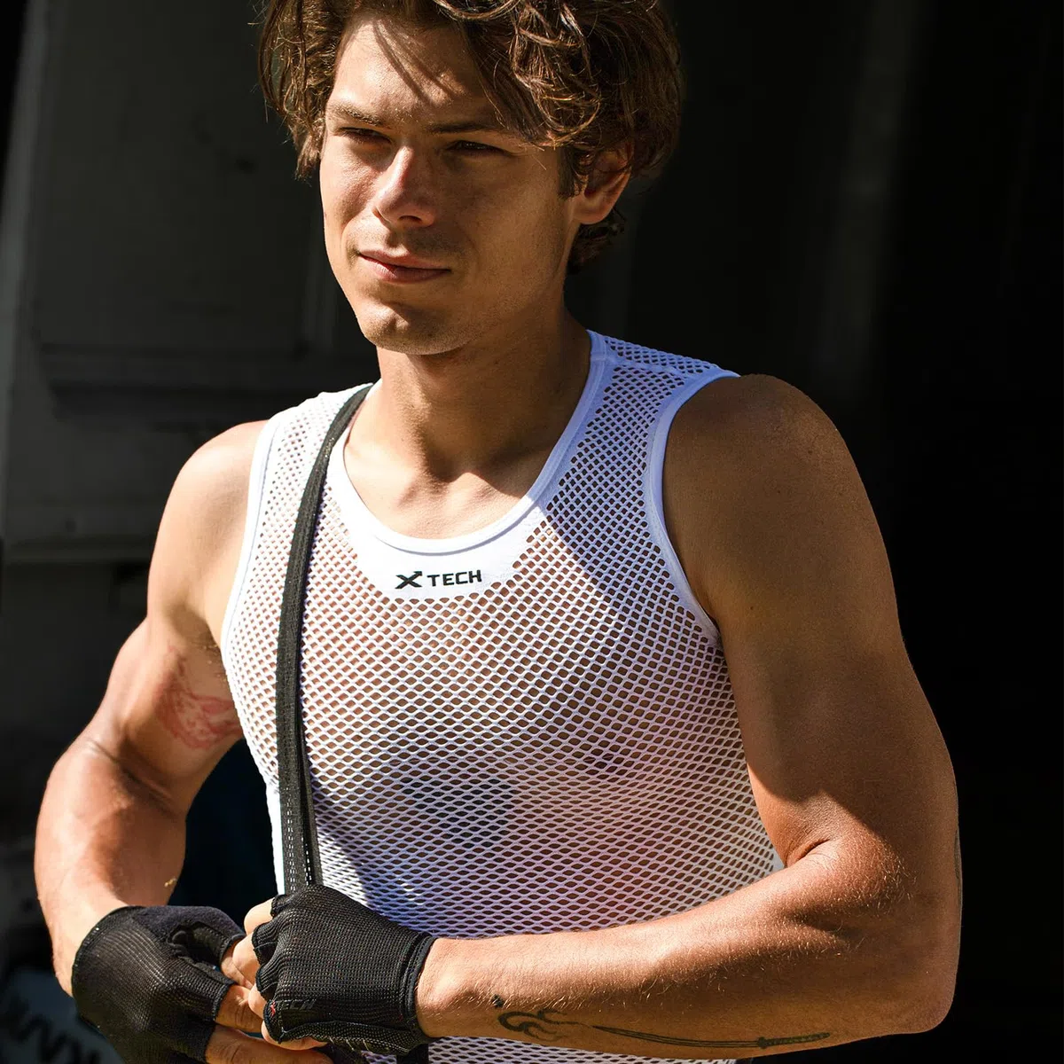 Maglia Air Evo Bianco, Canotta Estiva in Rete, Tecnologia Seamless, Ultra Traspirante, Seconda Pelle