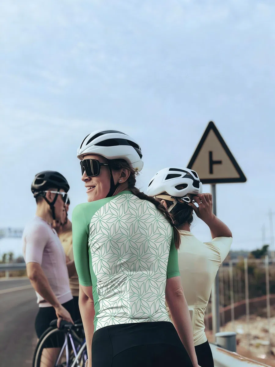 Lo.Gas - Maglia da ciclismo da donna, a maniche corte, traspirante, in rete, 3 tasche posteriori, UPF50+