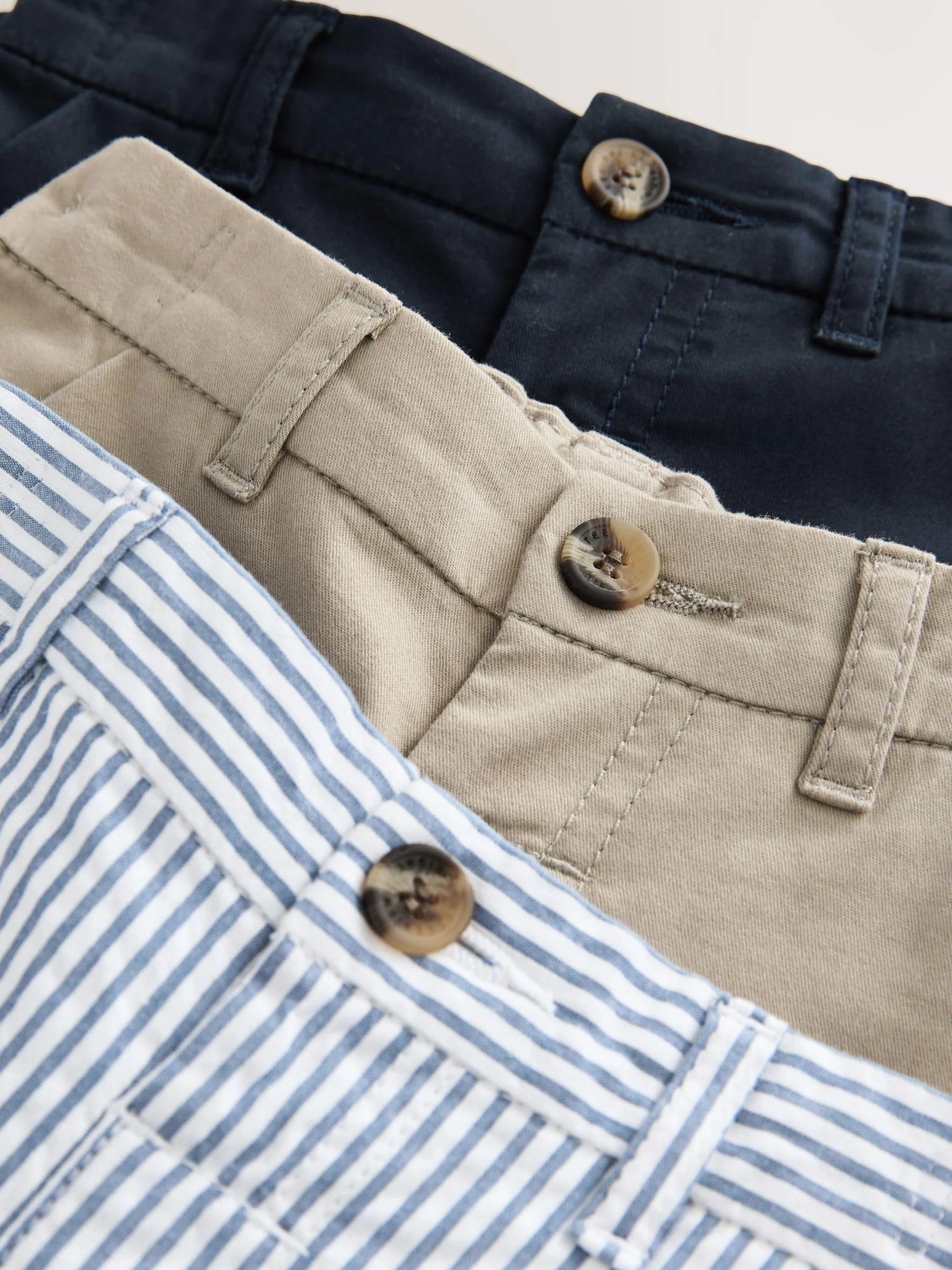 NEXT Ragazzo Confezione da 3 Shorts Chino