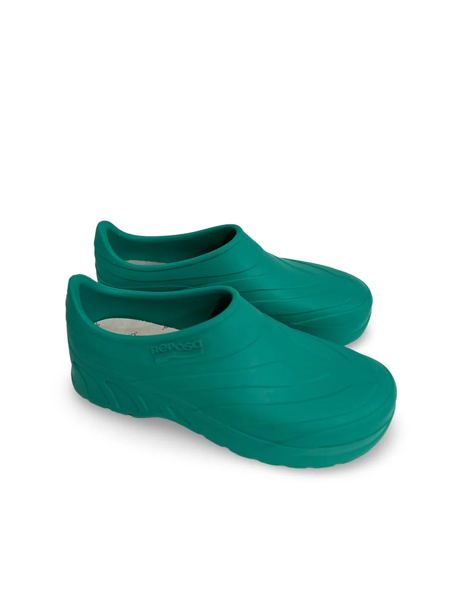 REPOSA Smart PRO - Scarpe Sanitarie Donna e Uomo in Gomma con Chiusura Tallone e Solette, Zoccoli Sanitari Donna e Uomo Sterilizzabili e Antishock, Scarpe da Lavoro Sanitario Comode e Anatomiche