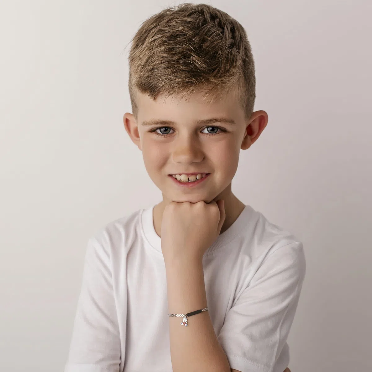 Sakrami Bracciale in Argento 925 con Piastrina Personalizzabile con Nome e Orsetto Smaltato + Idea Regalo Bambina e Bambino - Braccialetto Dolce per Nascita, Battesimo, Comunione, Compleanno