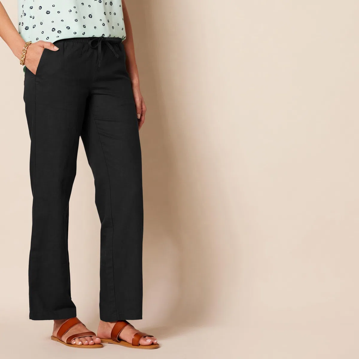 Amazon Essentials Pantaloni a Gamba Larga con Coulisse in Misto Lino dalla Vestibilità Comoda (Disponibili in Taglie Forti) Donna