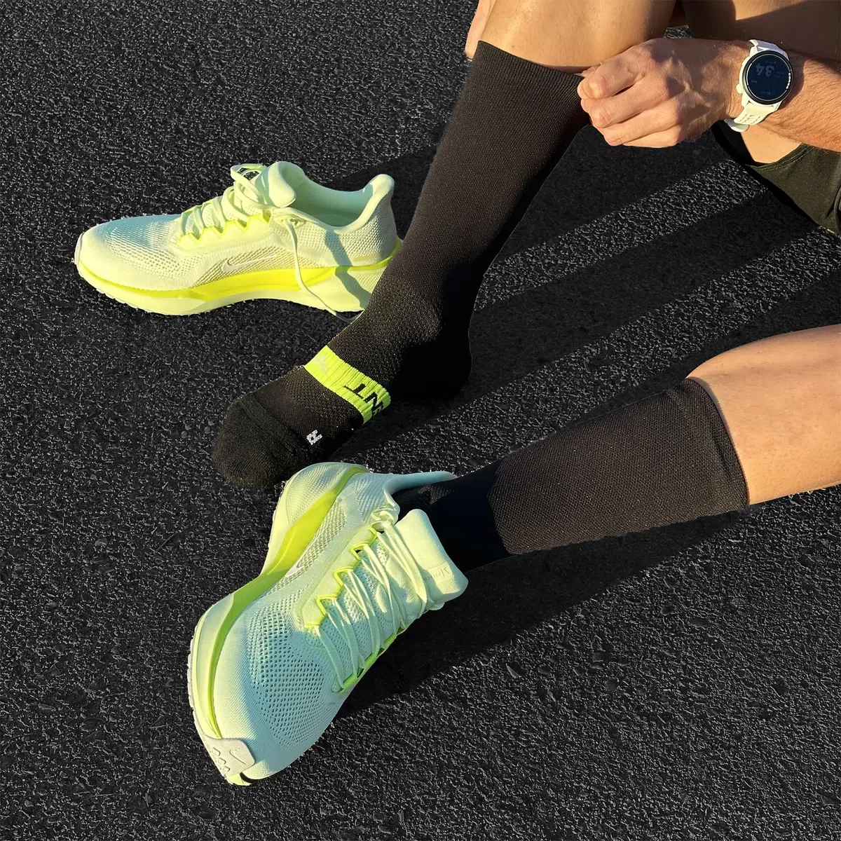 Calzini Tecnici Sportivi a Compressione, studiati per Alte Prestazioni nella Pratica Sportiva di Corsa, Ciclismo, CrossFit, Palestra.