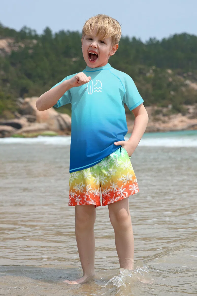BesserBay Rashguard 110-160 - Maglietta da bagno a maniche corte UPF 50+, per bambini