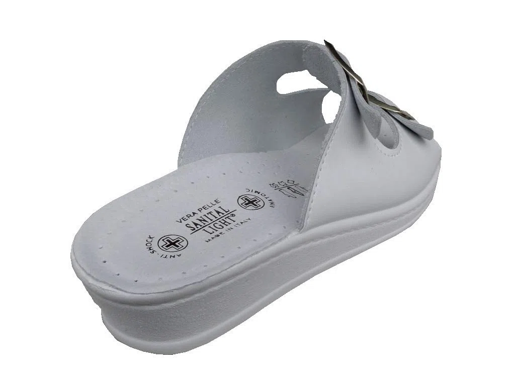 Sanital Light - 1371 - Ciabatta Leggera e Comoda | Suola Leggera con Sottopiede Anti-Shock | Tomaia in Pelle | Ideale per Comfort del Piede | Ciabatte da Casa e Sanitarie - 100% Fatto in Italia