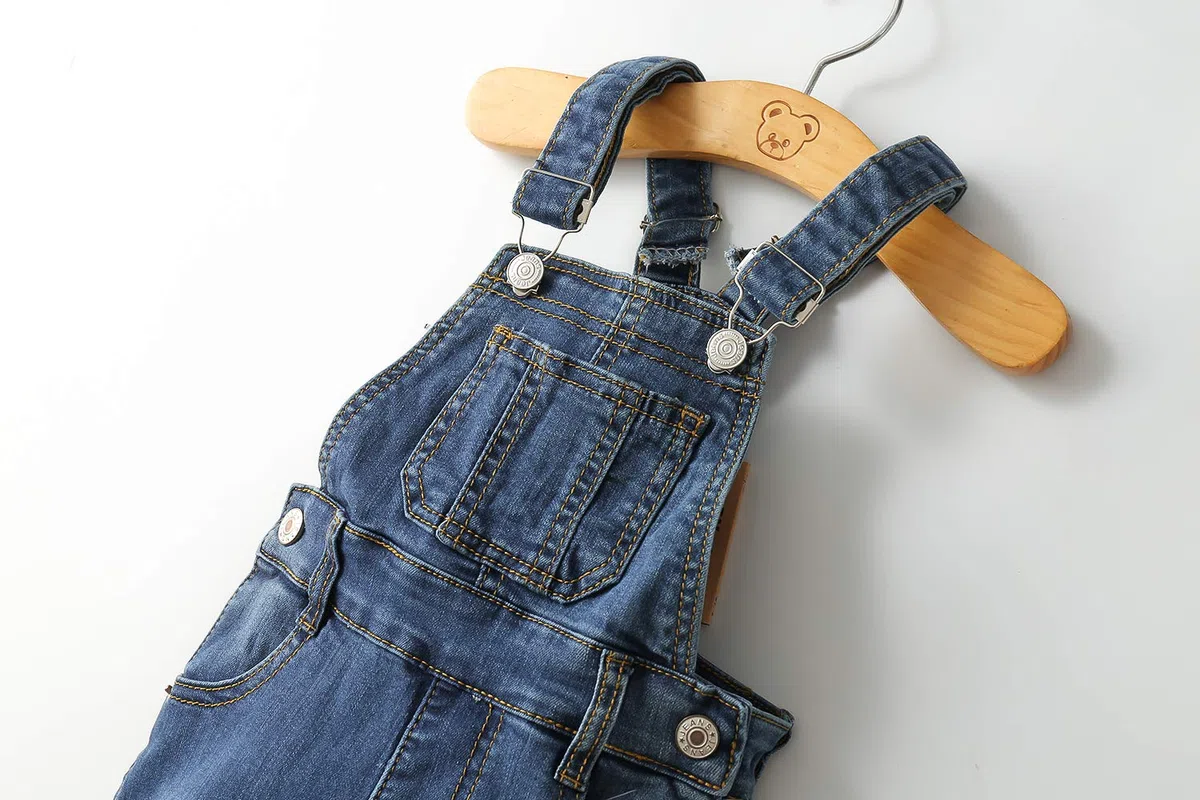 KIDSCOOL SPACE Salopette di Jeans da Bambina,Pantaloni Slim Carini in Denim Srappato da Bambino