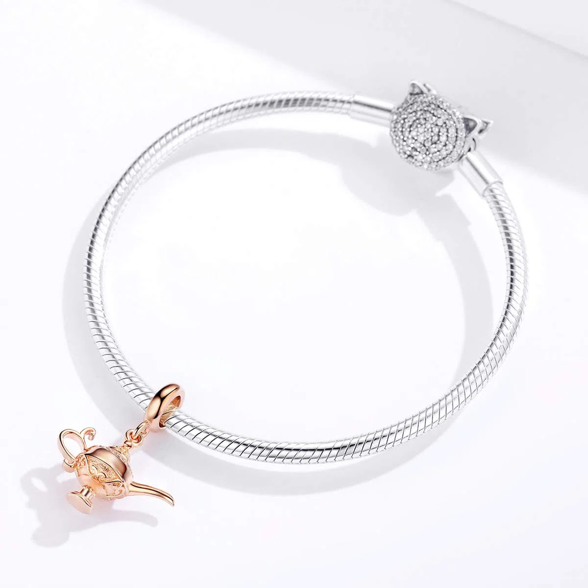 NewL Charms - Ciondolo a forma di lampada di Aladdin, in argento 925, compatibile con braccialetti in argento, design magico di colore rosa