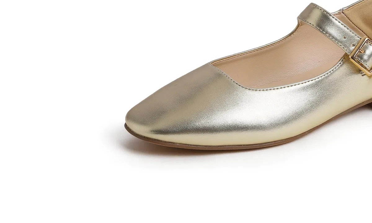 Feversole Women's Square Toe Mary Jane Fashion，Punta Quadrata Easy Buckle Tacco Basso Slip On Flats in Pelle vegana