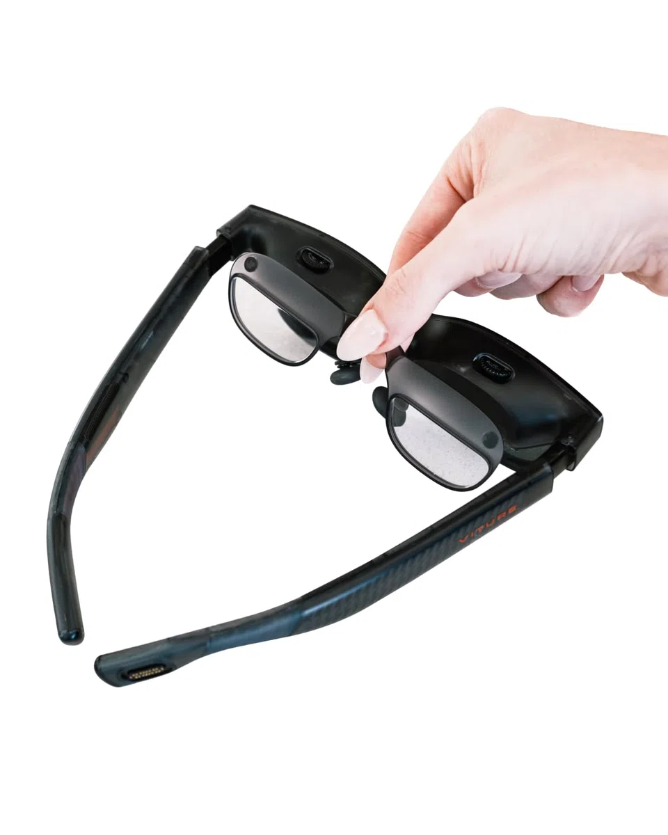 VITURE Luma Pro, montatura magnetica