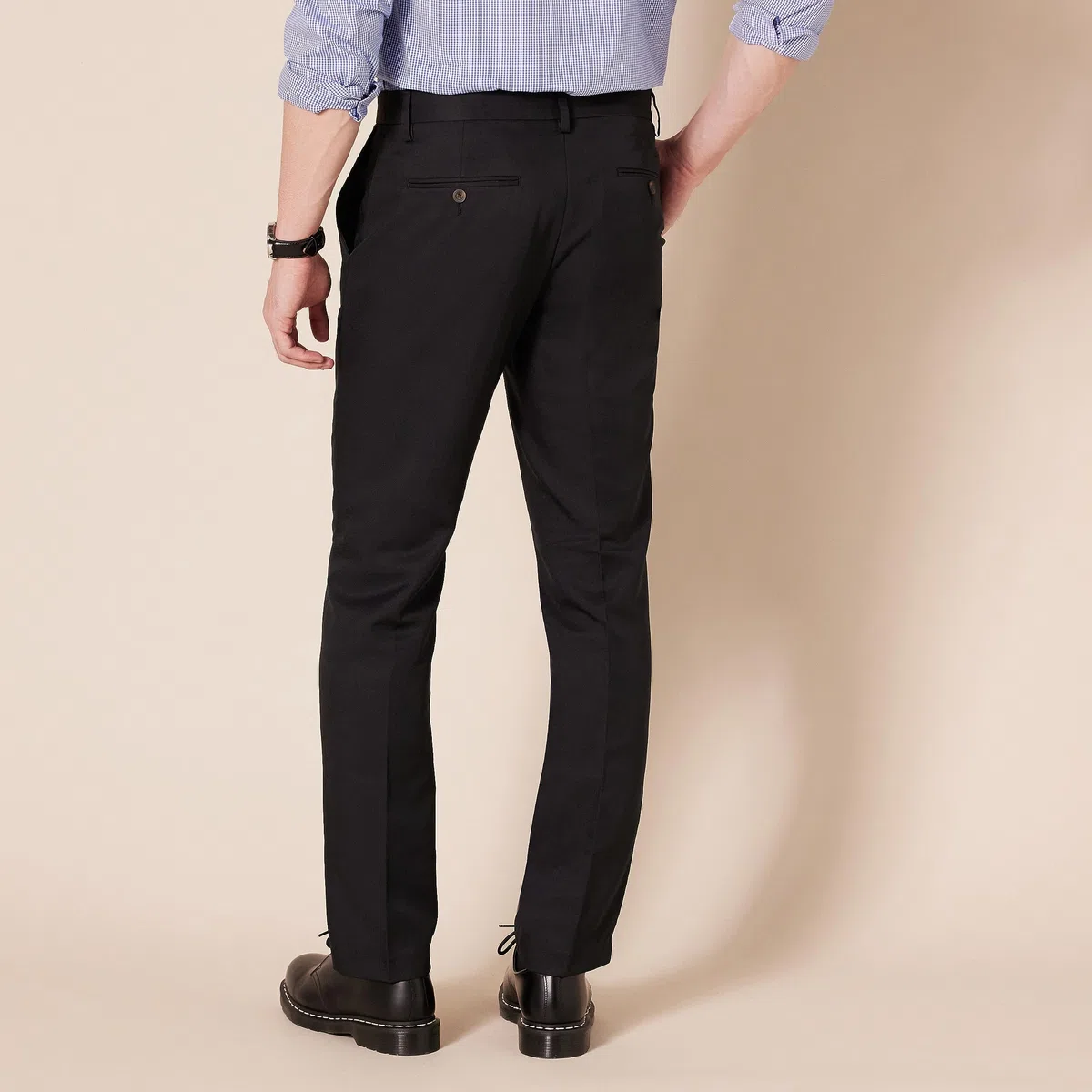 Amazon Essentials Uomo Pantaloni Eleganti Aderenti Piatti sul Davanti