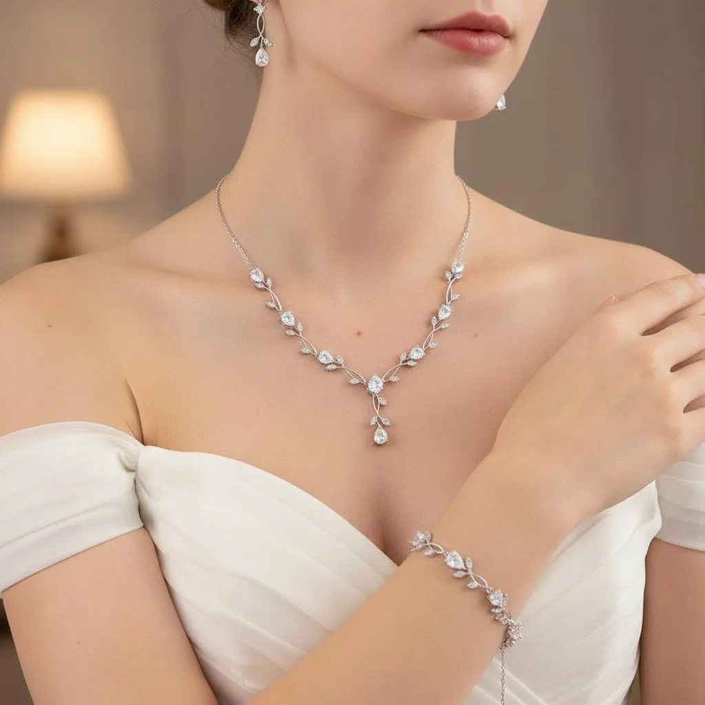 EVER FAITH Set di gioielli da sposa per damigella d'onore Teardrop Cubic Zirconia foglia di vite sposa prom collana orecchini pendenti set bracciale donna