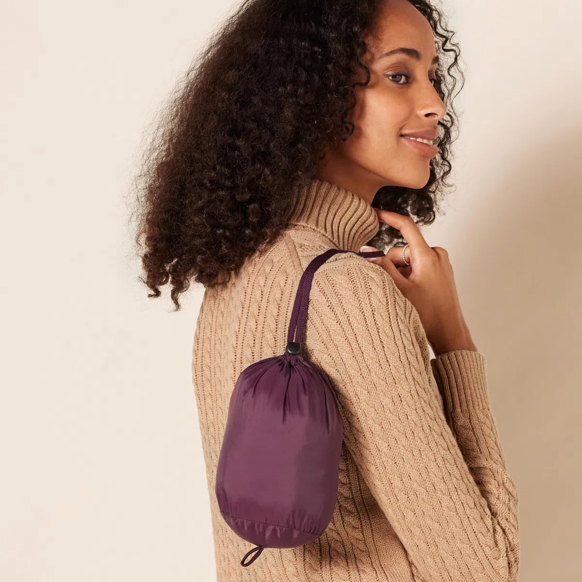 Amazon Essentials Donna Chaqueta Acolchada con Capucha, Ligera e Impermeable (Disponible en Tallas Grandes)