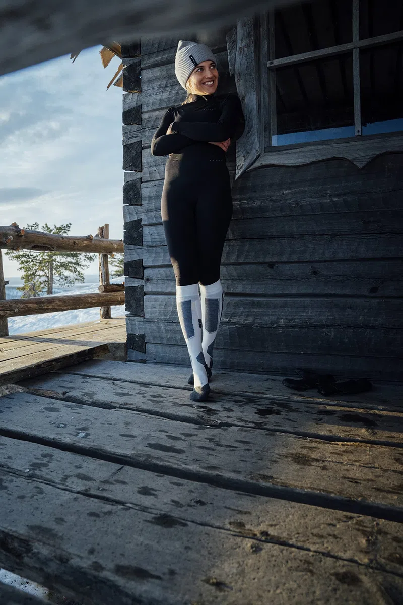 FALKE donna SK4 calzini da sci imbottitura molto leggera antivesciche sottili calze da sci traspiranti asciugatura rapida termoregolanti antiodore lana filo funzionale 1 paio