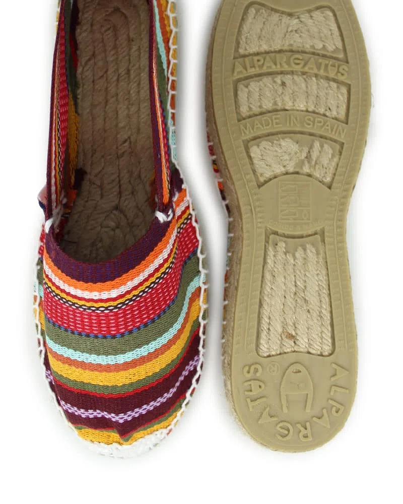 Espadrillas a strisce multicolori fatti a mano in Spagna